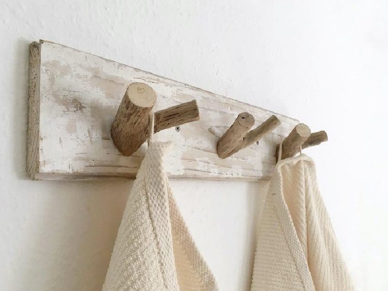 porte serviette en bois naturel